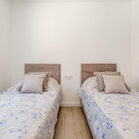 New, Private Heated Swimming Pool, Free Parking, Trogir Centar Daire Dış mekan fotoğraf