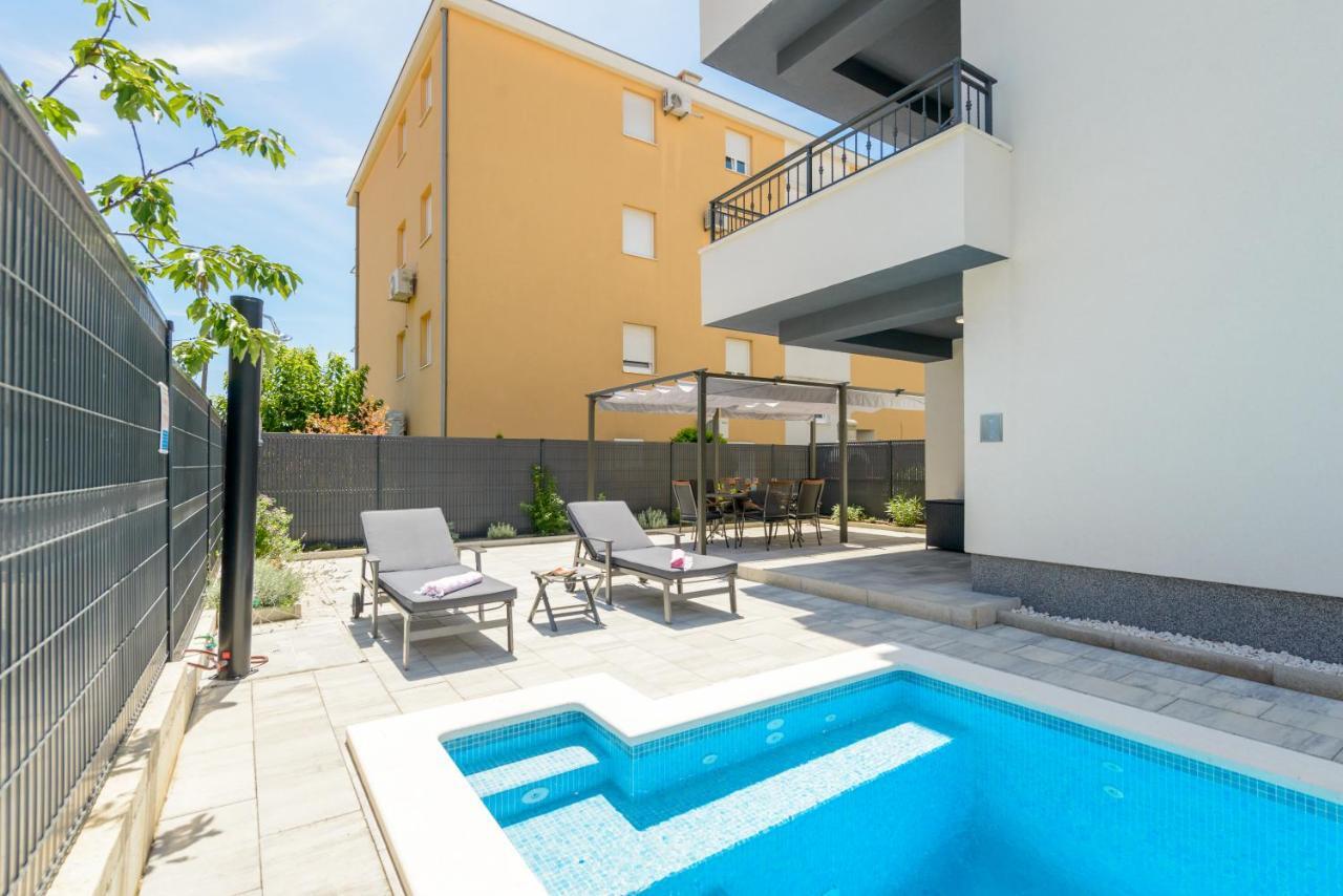 New, Private Heated Swimming Pool, Free Parking, Trogir Centar Daire Dış mekan fotoğraf